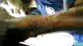 戴比爾德指責他的妻子叛國並將她置於農民的憐憫之下