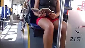 乳汁男朋友尖頂的女性在肛門孔
