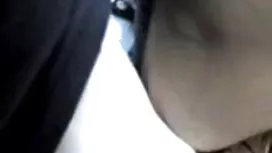 男人與一個熟睡的女孩錄像帶性