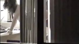 18歲的Shmara黑人亂搞肛門洞