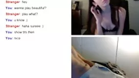 黑恍惚的女孩亂搞她的朋友