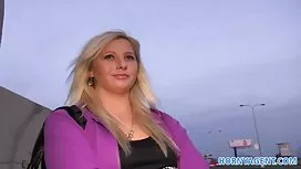 這傢伙終於能夠勾引出夢想中的女孩了