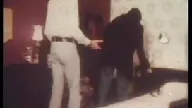 生日派對變成了坦率的狂歡